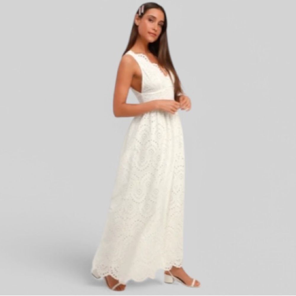 Lulu's Splendid White Eyelet Lace Maxi Dress Size Small New With Tags MSRP $89